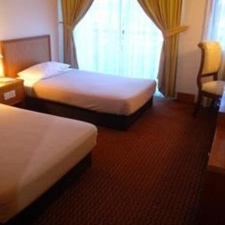 Putra Brasmana Hotel Куала-Перліс Екстер'єр фото