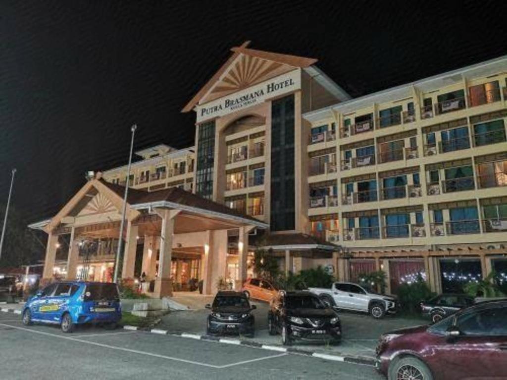 Putra Brasmana Hotel Куала-Перліс Екстер'єр фото